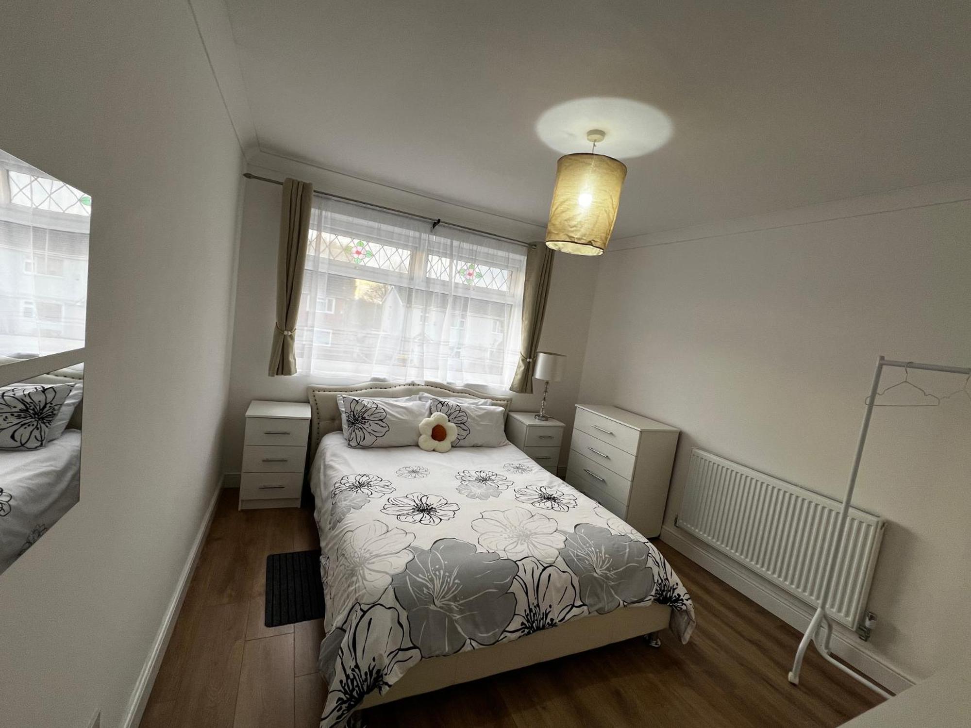 Springfield House- Near Newcastle Centre, Hospital And Keele University! Stoke-on-Trent Екстериор снимка